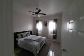 3 Bedrooms 2 Bathrooms, Apartment for Rent in Kingston 19