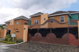 3 Bedrooms 2 Bathrooms, Apartment for Rent in Kingston 19