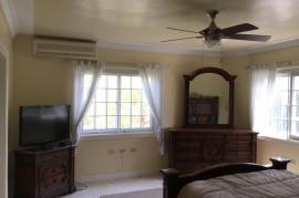 2 Bedrooms 3 Bathrooms, Apartment for Rent in Kingston 6