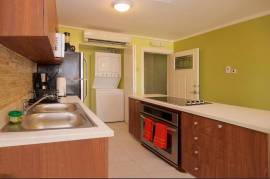 2 Bedrooms 1 Bathrooms, Apartment for Rent in Kingston 10