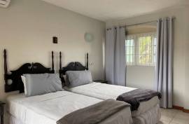 2 Bedrooms 3 Bathrooms, Apartment for Rent in Kingston 6