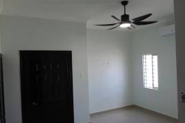 2 Bedrooms 3 Bathrooms, Apartment for Rent in Kingston 8