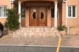 3 Bedrooms 31 Bathrooms, Apartment for Rent in Kingston 10