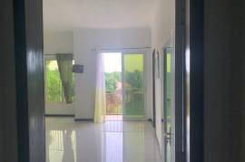 3 Bedrooms 3 Bathrooms, Apartment for Rent in Kingston 19