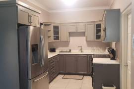 2 Bedrooms 3 Bathrooms, Apartment for Rent in Kingston 8