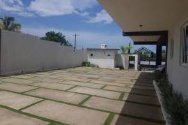 2 Bedrooms 2 Bathrooms, Apartment for Rent in Kingston 6