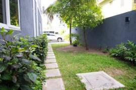 2 Bedrooms 3 Bathrooms, Apartment for Rent in Kingston 6