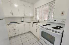 2 Bedrooms 2 Bathrooms, Apartment for Rent in Kingston 8