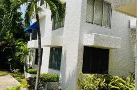 2 Bedrooms 2 Bathrooms, Apartment for Rent in Kingston 6