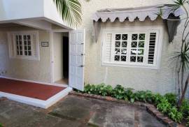 2 Bedrooms 2 Bathrooms, Apartment for Rent in Kingston 8