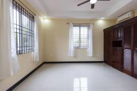 2 Bedrooms 2 Bathrooms, Apartment for Rent in Kingston 8