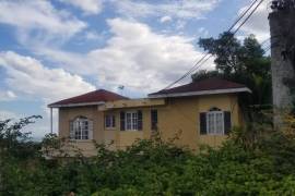 3 Bedrooms 3 Bathrooms, Apartment for Rent in Kingston 8