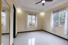 2 Bedrooms 2 Bathrooms, Apartment for Rent in Kingston 8