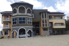 2 Bedrooms 3 Bathrooms, Apartment for Rent in Red Hills