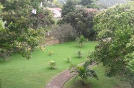 3 Bedrooms 2 Bathrooms, Apartment for Rent in Red Hills