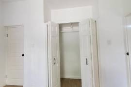 2 Bedrooms 2 Bathrooms, Apartment for Rent in Kingston 8