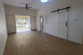 2 Bedrooms 2 Bathrooms, Apartment for Rent in Kingston 8