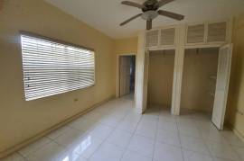 2 Bedrooms 3 Bathrooms, Apartment for Rent in Kingston 8