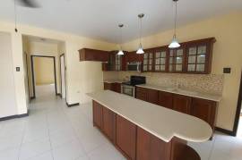 2 Bedrooms 3 Bathrooms, Apartment for Rent in Kingston 8