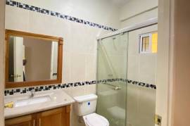3 Bedrooms 3 Bathrooms, Apartment for Rent in Bridgeport