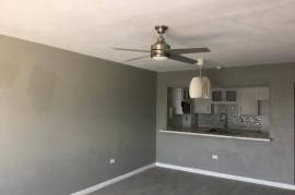 2 Bedrooms 2 Bathrooms, Apartment for Rent in Kingston 1