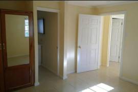 2 Bedrooms 2 Bathrooms, Apartment for Rent in Kingston 10