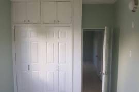 3 Bedrooms 2 Bathrooms, Apartment for Rent in Kingston 20