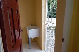 1 Bedrooms 1 Bathrooms, Apartment for Rent in Kingston 8