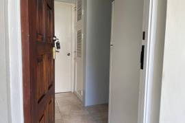 1 Bathrooms, Apartment for Rent in Kingston 10