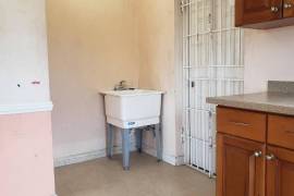 1 Bedrooms 2 Bathrooms, Apartment for Rent in Kingston 20