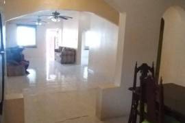 2 Bedrooms 1 Bathrooms, Apartment for Rent in Spanish Town