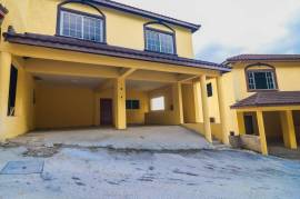 4 Bedrooms 7 Bathrooms, Townhouse for Sale in Kingston 8