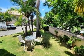 5 Bedrooms 6 Bathrooms, Townhouse for Sale in Kingston 8