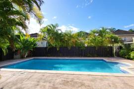 4 Bedrooms 5 Bathrooms, Townhouse for Sale in Kingston 6