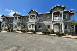 9 Bedrooms 11 Bathrooms, Townhouse for Sale in Tower Isle