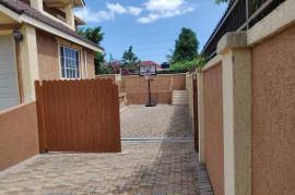 4 Bedrooms 4 Bathrooms, Townhouse for Sale in Kingston 6