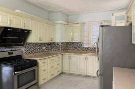 4 Bedrooms 5 Bathrooms, Townhouse for Sale in Kingston 6