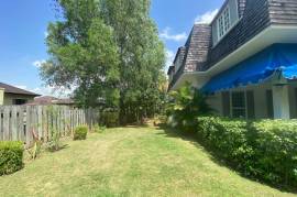 3 Bedrooms 3 Bathrooms, Townhouse for Sale in Kingston 6