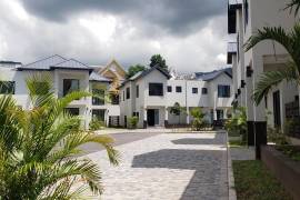 3 Bedrooms 5 Bathrooms, Townhouse for Sale in Kingston 8