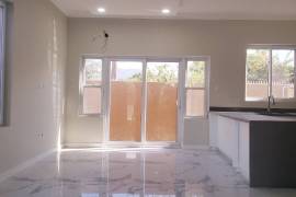 3 Bedrooms 5 Bathrooms, Townhouse for Sale in Kingston 6