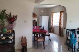 6 Bedrooms 5 Bathrooms, Townhouse for Sale in Duncans