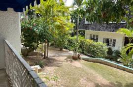 3 Bedrooms 3 Bathrooms, Townhouse for Sale in Kingston 6