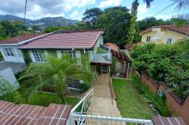 4 Bedrooms 3 Bathrooms, Townhouse for Sale in Kingston 8