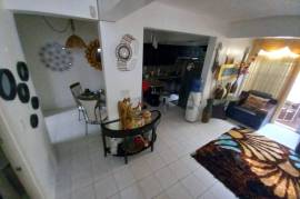 4 Bedrooms 3 Bathrooms, Townhouse for Sale in Kingston 8