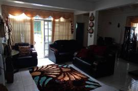 4 Bedrooms 3 Bathrooms, Townhouse for Sale in Kingston 8