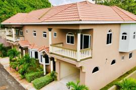 3 Bedrooms 4 Bathrooms, Townhouse for Sale in Red Hills