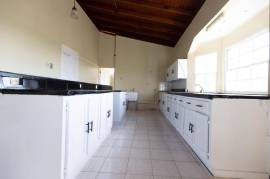 5 Bedrooms 5 Bathrooms, Townhouse for Sale in Kingston 19