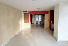 3 Bedrooms 4 Bathrooms, Townhouse for Sale in Kingston 6