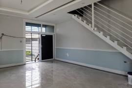 3 Bedrooms 3 Bathrooms, Townhouse for Sale in Kingston 8