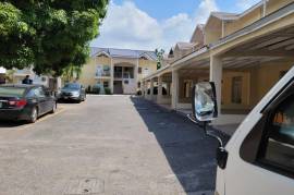 3 Bedrooms 3 Bathrooms, Townhouse for Sale in Kingston 10